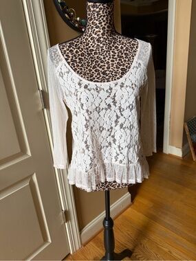 Abercrombie & Fitch White Floral Lace Peplum Long-Sleeve Top